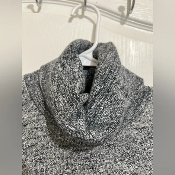 J.Crew Relaxed Heather Turtleneck Sweatshirt size 8 - Picture 11 of 14